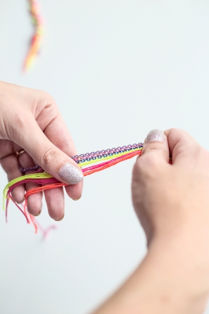 DIY Friendship Bracelets - Studio DIY