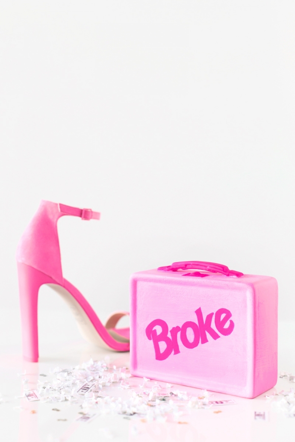 A pink box and pink heel