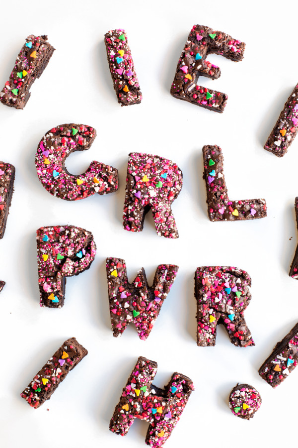 Girl Power Brownies! | studiodiy.com