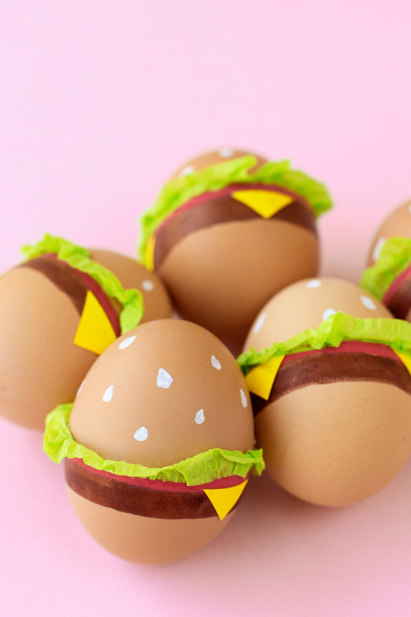 DIY Burger Easter Eggs | studiodiy.com
