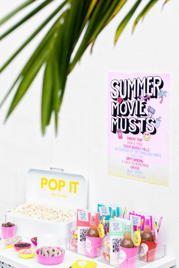 Tips for Throwing A Colorful Backyard Movie Night! | studiodiy.com