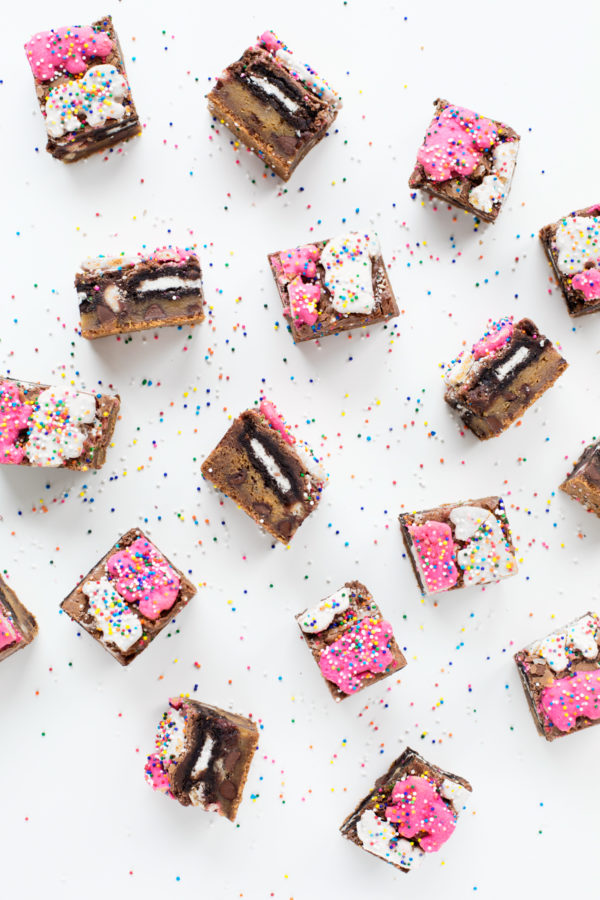 Brownies with animal cookies