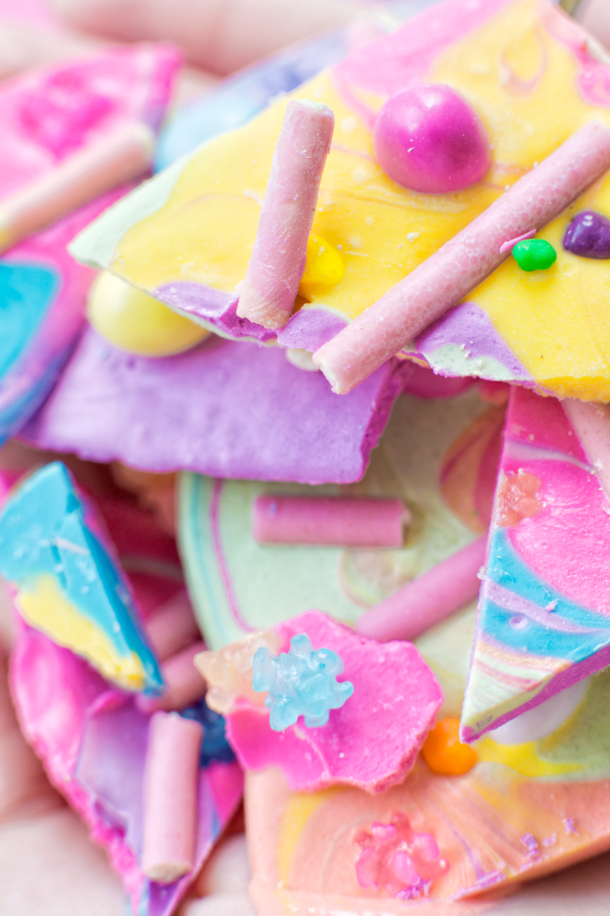 Summer Fun White Chocolate Pocky Bark | studiodiy.com - Studio DIY