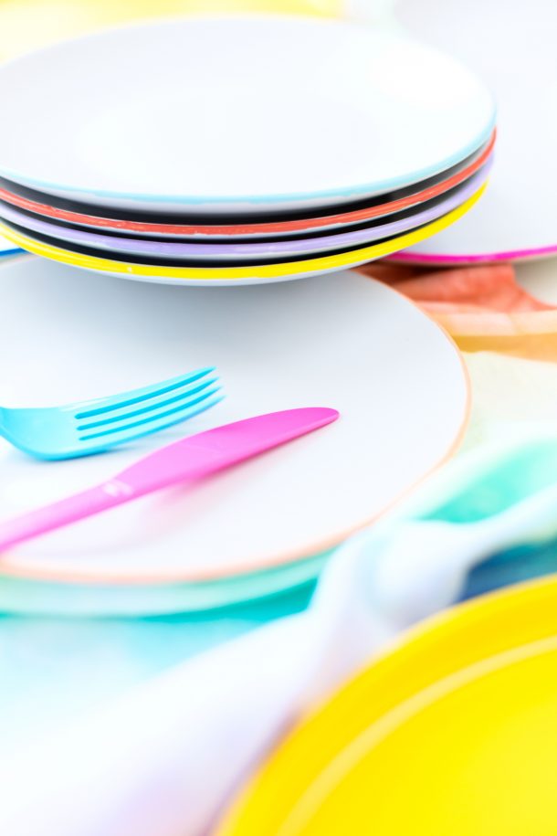 DIY ColorEdged Dessert Plates Studio DIY