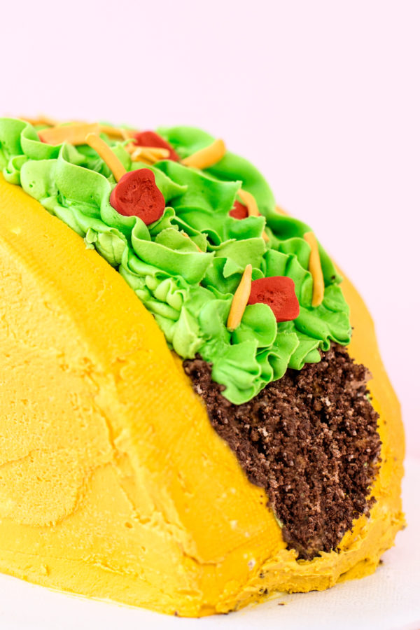A cake that looks like a taco