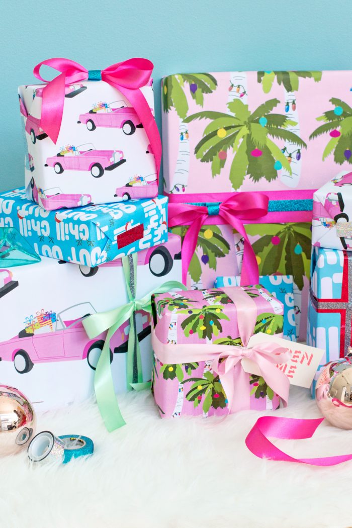 Free Printable Tropical Holiday Gift Wrap (+ Two Ways to Decorate It ...