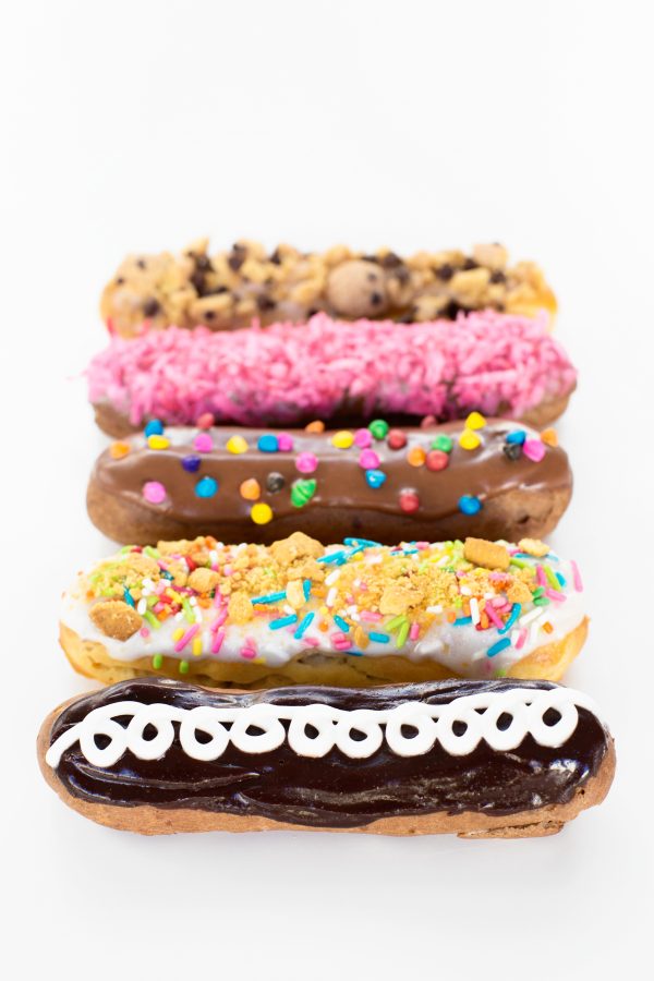 Five eclairs 