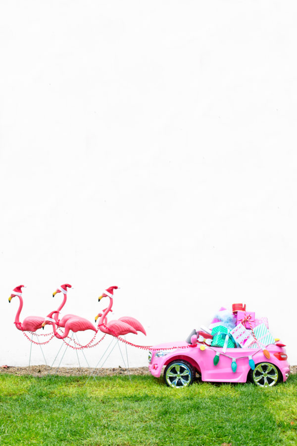 DIY Lawn Flamingo Sleigh