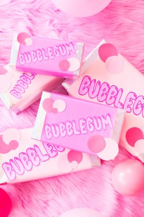 DIY Bubblegum Gift Wrap - Studio DIY