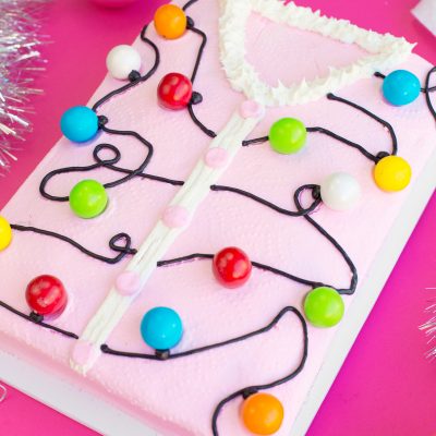 A cake that looks like an ugly Christmas sweater 