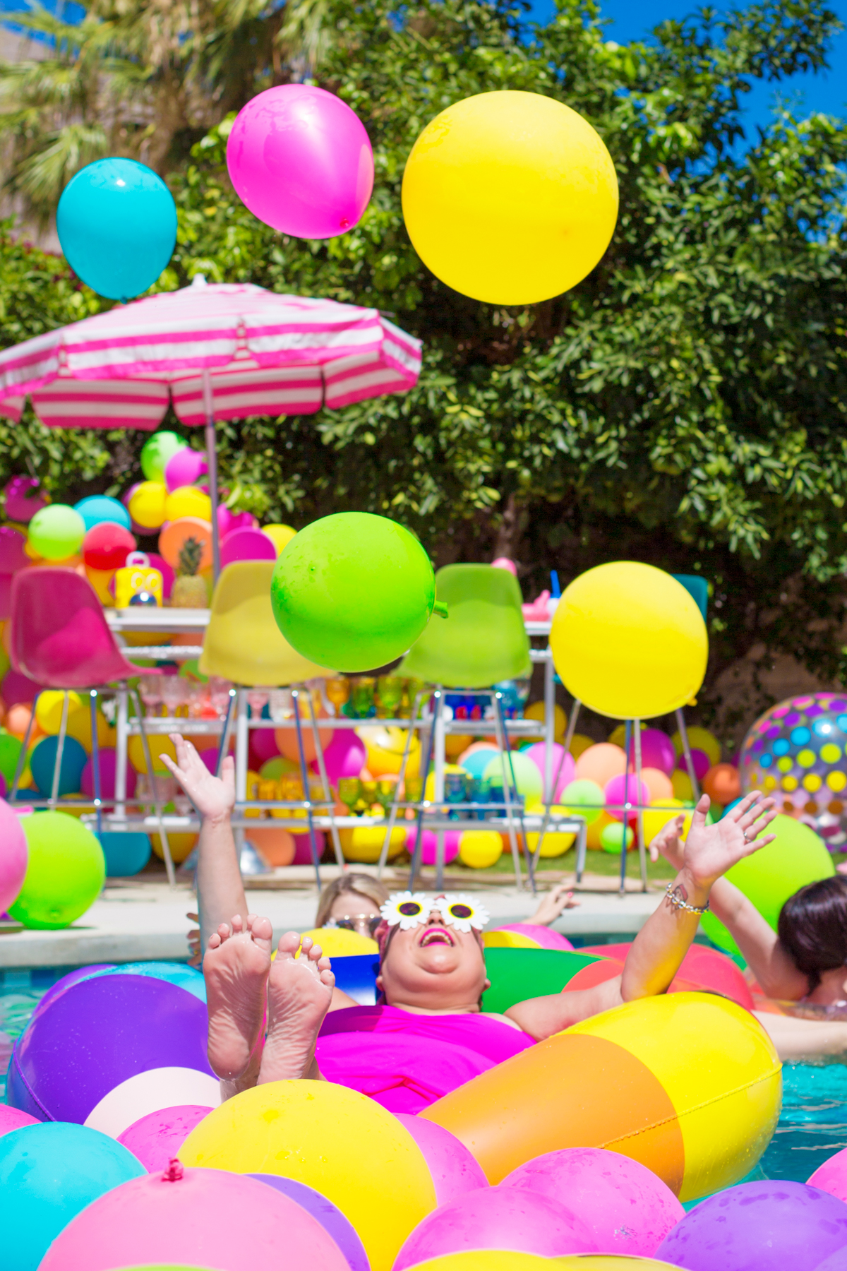 An Epic Rainbow Balloon Pool Party Studio DIY