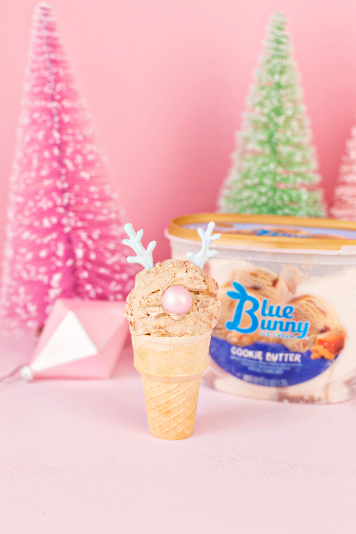Reindeer Ice Cream Cones Studio DIY