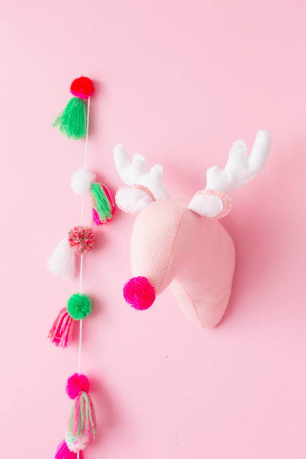 Christmas Pattern DIY Knotted Headband Kit - Pink Reindeer Fun DIY Knotted Headband  Kit – Pip Supply