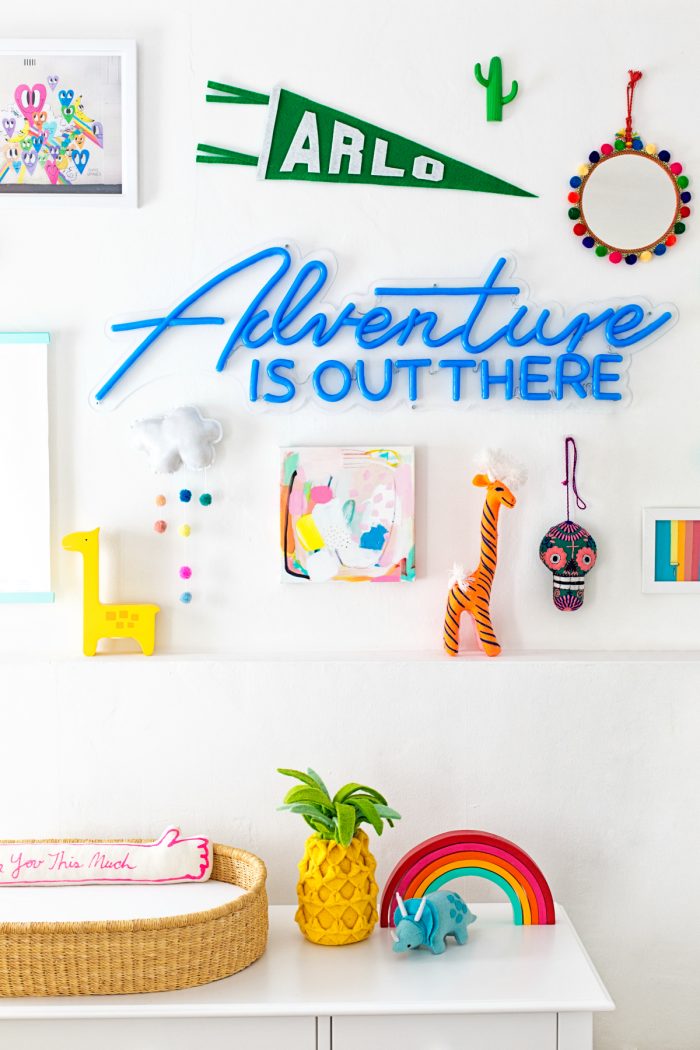 https://studiodiy.com/wp-content/uploads/2018/01/rainbow-nursery-gallery-wall-700x1050.jpg