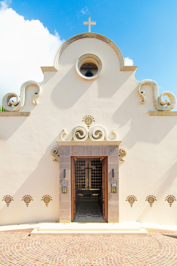 A building with a door