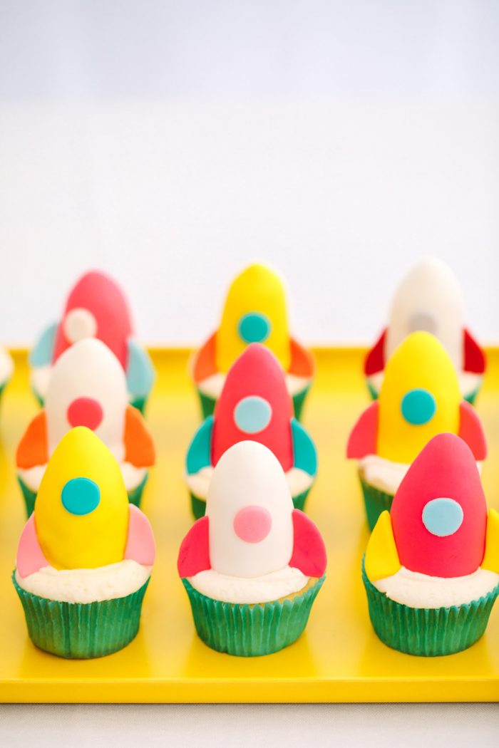 How To Make Rocket Ship Cupcakes