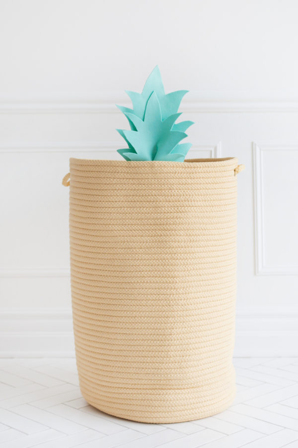 Basket that looks like a pineapple 