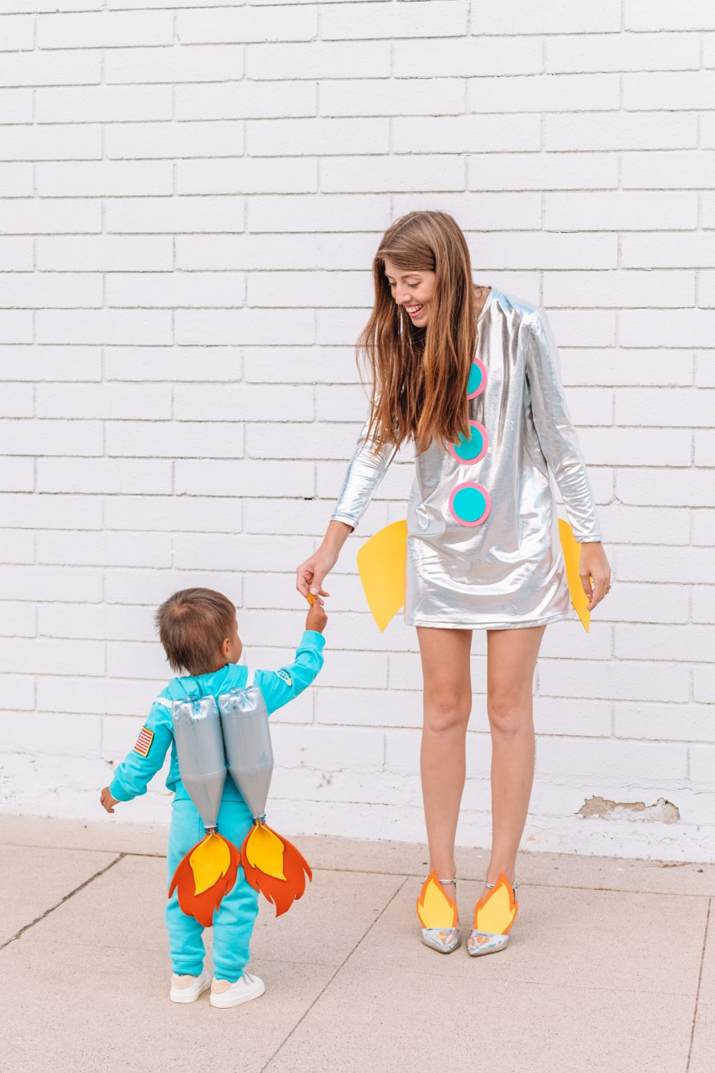 DIY Family Space Costume - Studio DIY