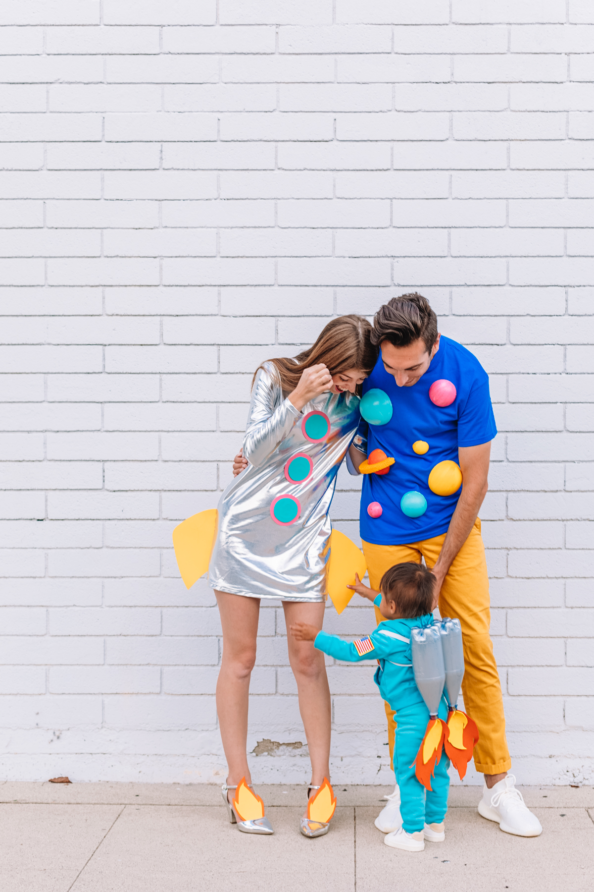 DIY Family Space Costume - Studio DIY