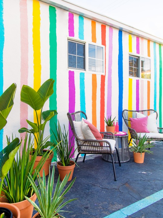 How To Paint A Rainbow Stripe Wall