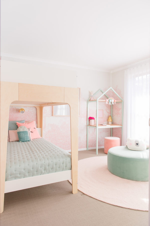 https://studiodiy.com/wp-content/uploads/2018/10/how-to-decorate-kids-rooms-600x902.jpg