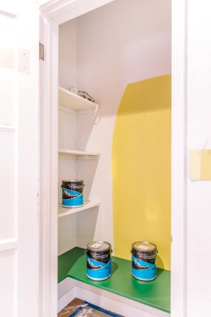 https://studiodiy.com/wp-content/uploads/2019/10/Functional-and-Colorful-Entry-Closet-Ideas-5-297x446.jpg