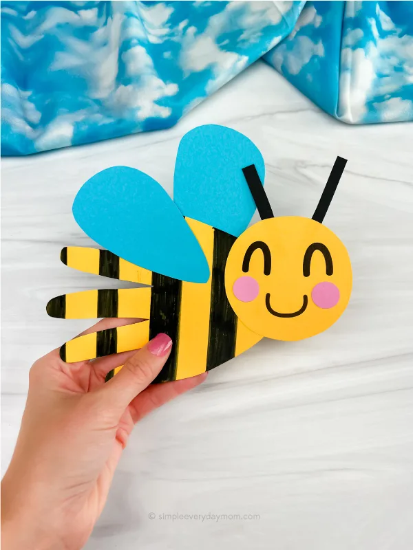 hand print bee craft