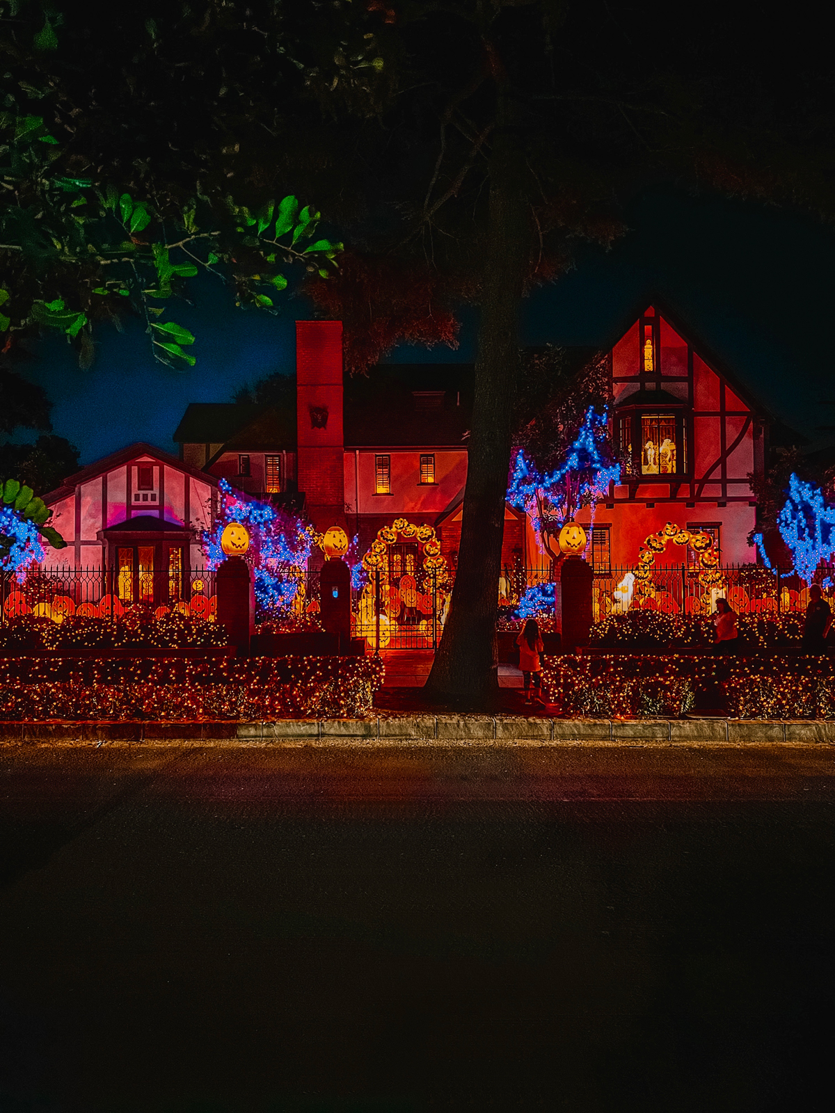Best Halloween Neighborhoods in Los Angeles Studio DIY