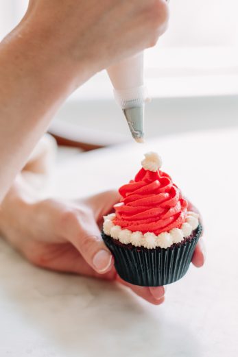 How To Make Santa Hat Cupcakes