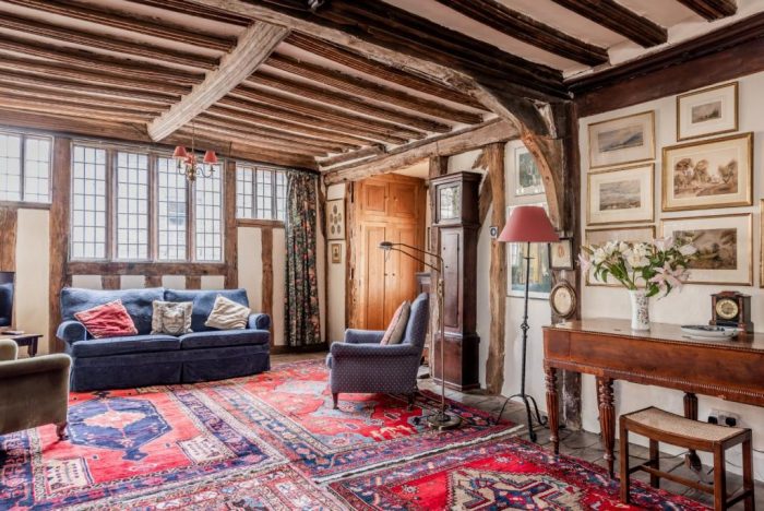 15th Century Freehold Tonwhouse Living Room