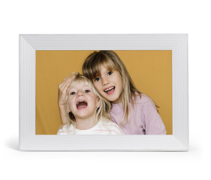 Digital photo frame