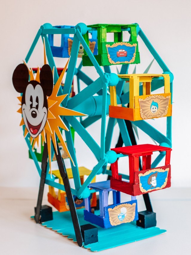 Popsicle Stick Ferris Wheel DIY