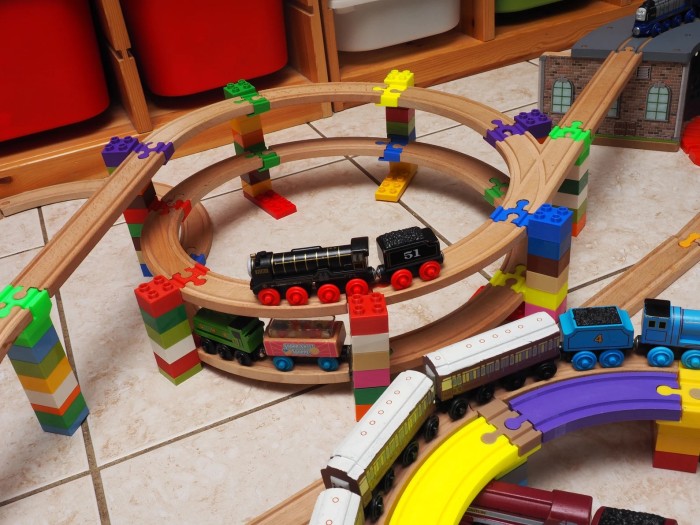 Spiral Wood Train Set with Duplo Supports