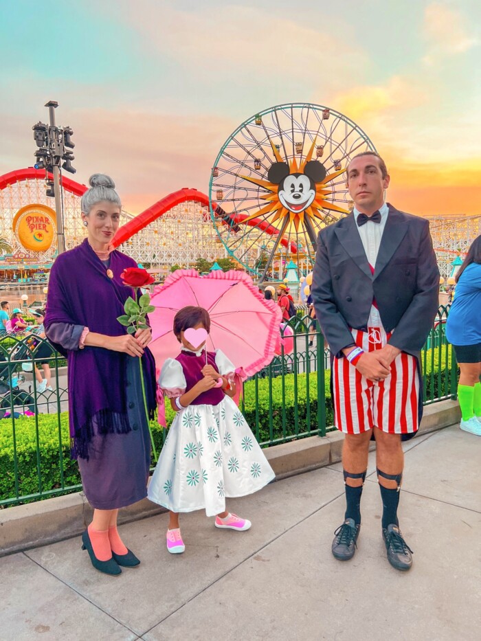 family dressed as Haunted Mansion characters