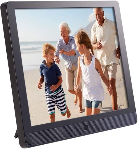 Digital photo frame, anyone can send their favorite photos!