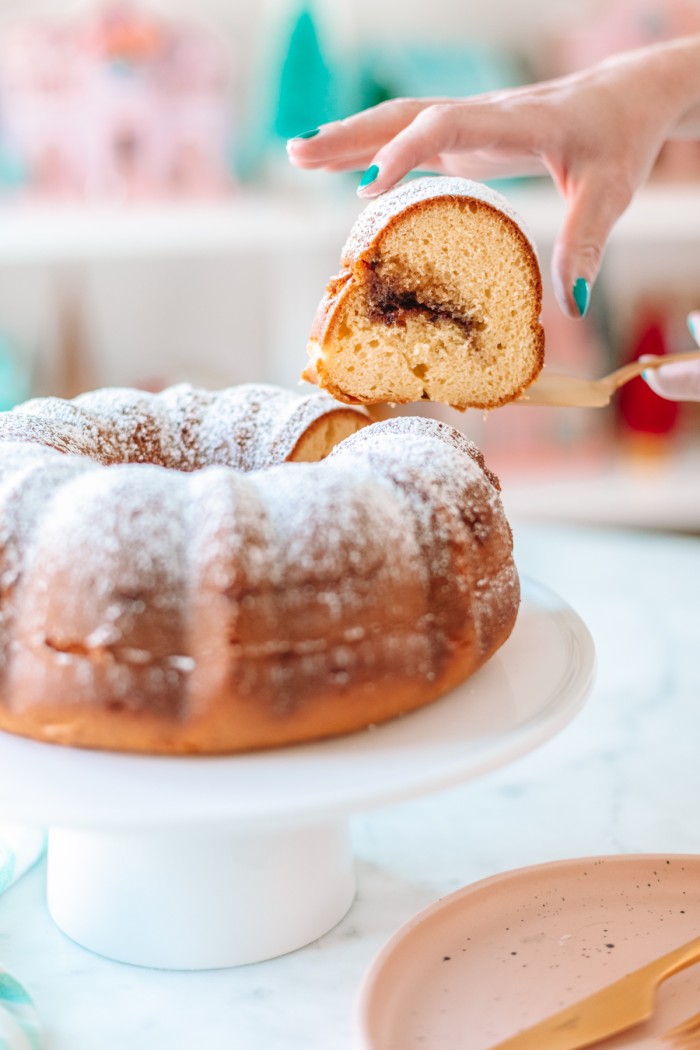 Bringing Back the Bundt Pan: Everyday Coffee Cake - Comfortably Domestic