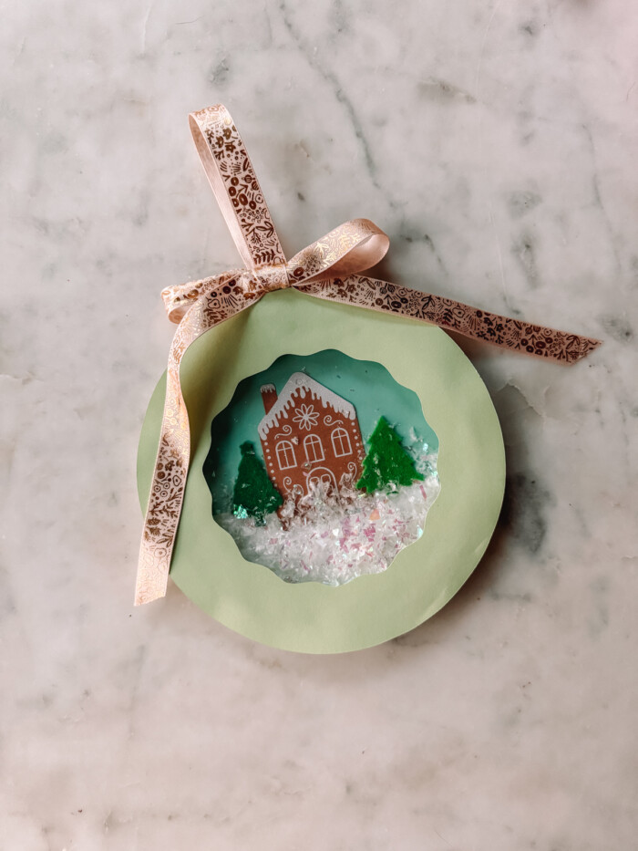 Paper Plate Snow Globe