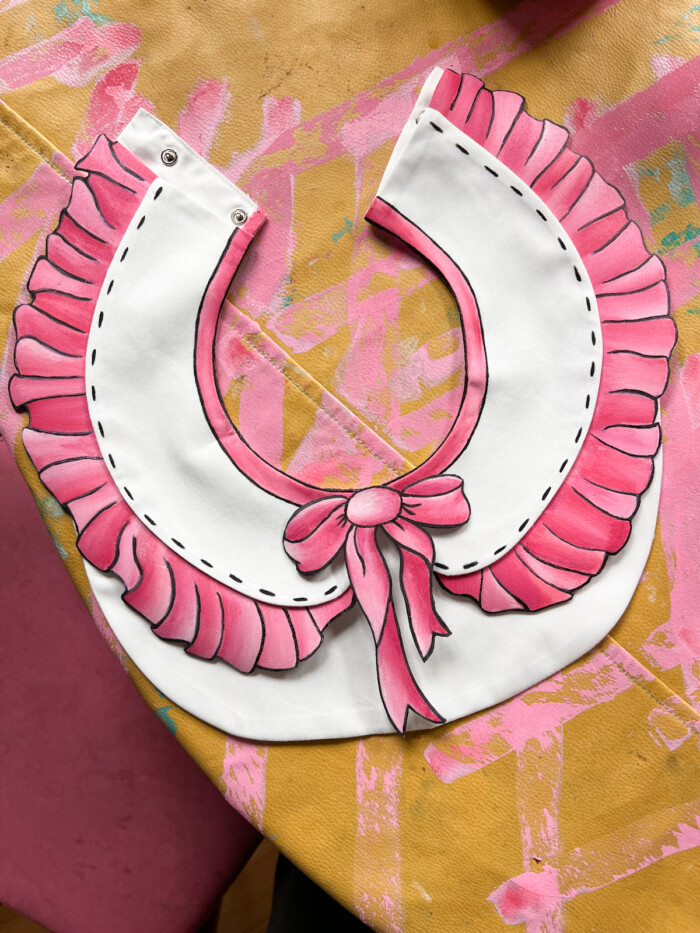 Painted collar pink and white